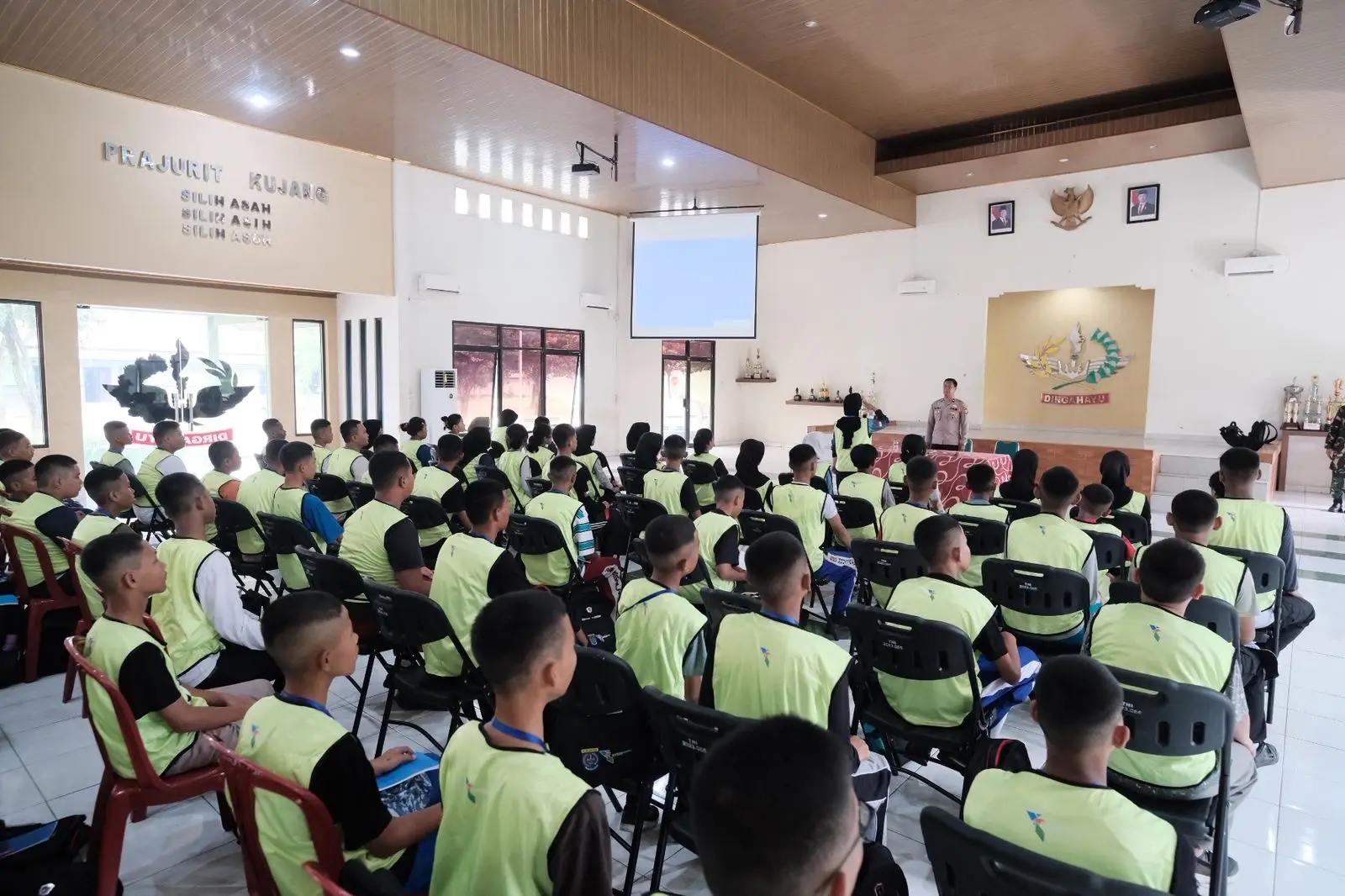 Meski Ikut Program Bela Negara, Pemkot Depok Pastikan Hak Siswa Memperoleh Pendidikan Terpenuhi