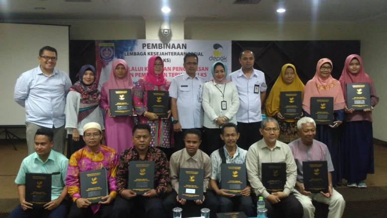 80 LKS di Depok Diberi Pembinaan