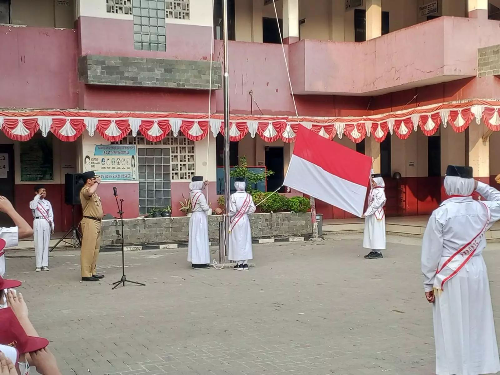Wujud Cinta Tanah Air, Warga Panmas Diimbau Kibarkan Bendera Merah Putih di Rumah