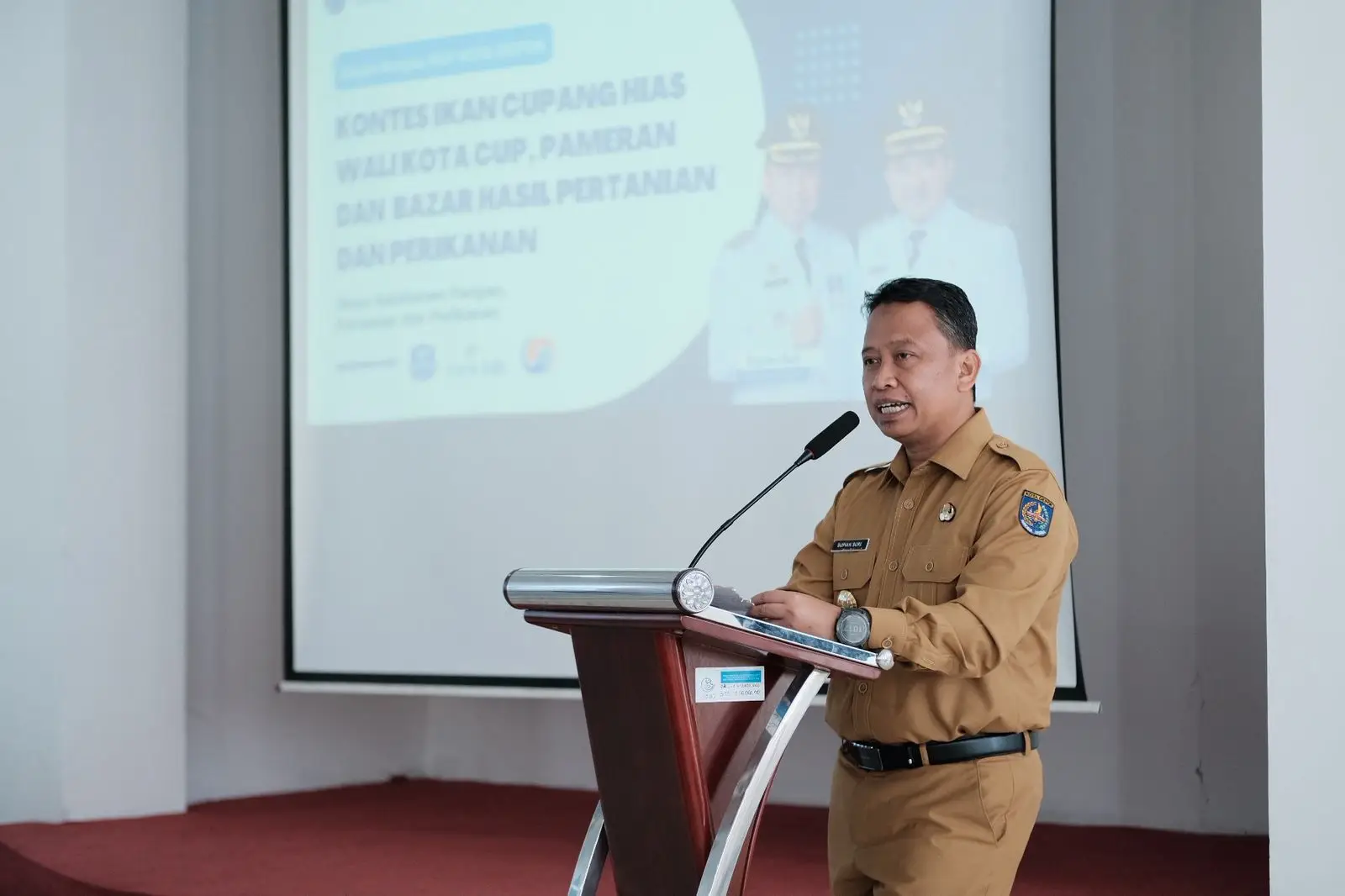 Supian Suri Buka Kontes Ikan Cupang Piala Wali Kota 2025