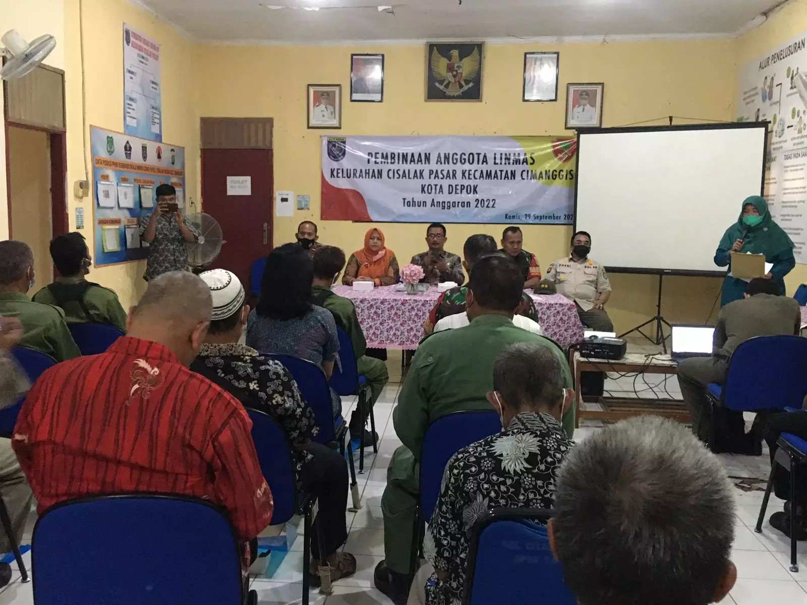 Tingkatkan Wawasan, Satlinmas Cipas Diberi Pembinaan