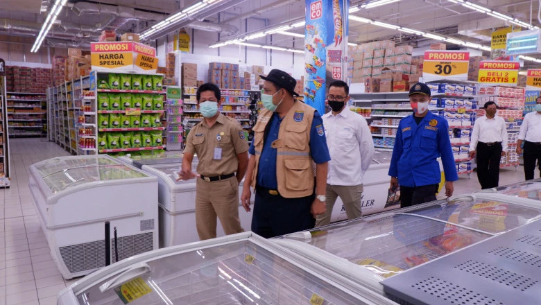 Pengecekan Area Pusat Perbelanjaan Margo City dan Giant Extra Margo oleh Disdagin Kota Depok