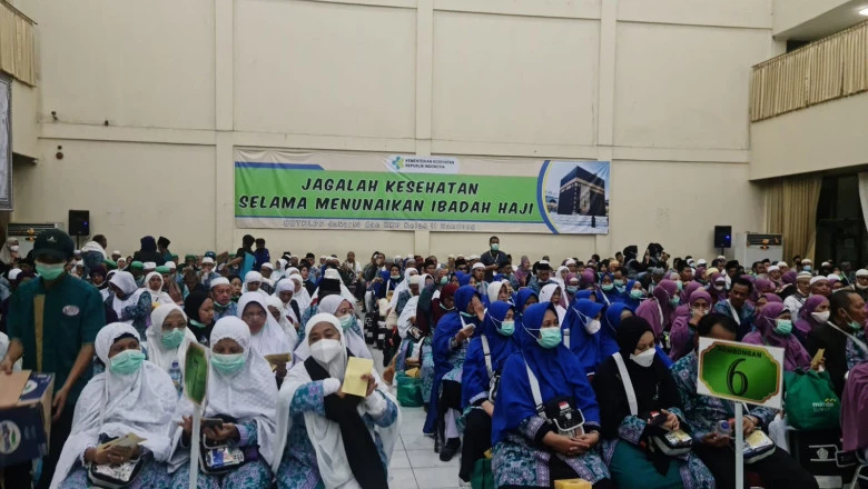 326 Jemaah Haji Kloter Terakhir Asal Depok Tiba di Tanah Air