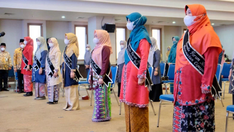 Ketua TP-PKK Kecamatan, Bunda PAUD, Bunda Literasi, dan Bunda Forum Anak Resmi Dilantik