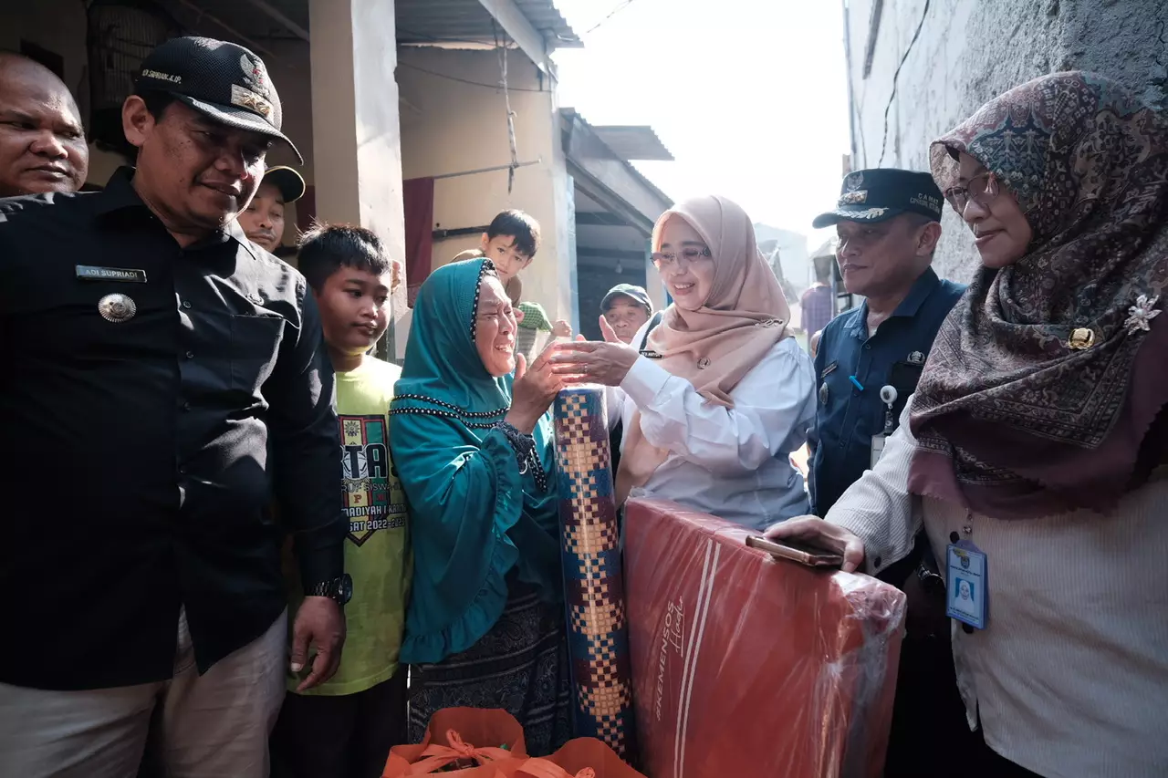 Rumah Roboh di Boponter, Dinsos Depok Beri Sejumlah Bantuan