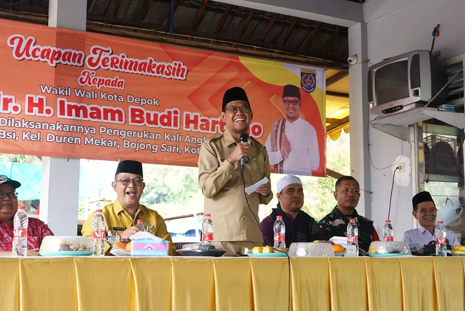 Bang Imam Tinjau Pengerukan Kali Angke, Disambut Hangat Warga