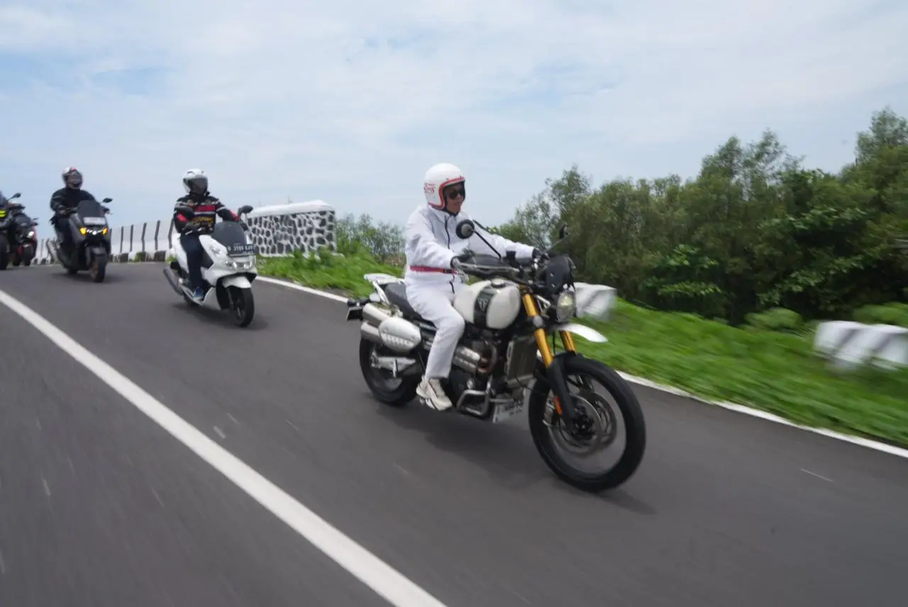 Tinjau Pembangunan, KDM Ajak Wali Kota Depok Riding Bareng Keliling Jabar