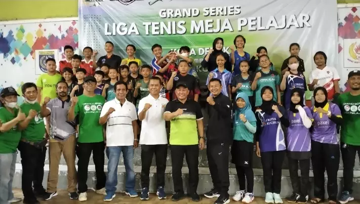 Buka Grand Series Liga Tenis Meja Pelajar Kota Depok, Kiai Idris Sampaikan Pesan untuk Para Pemain