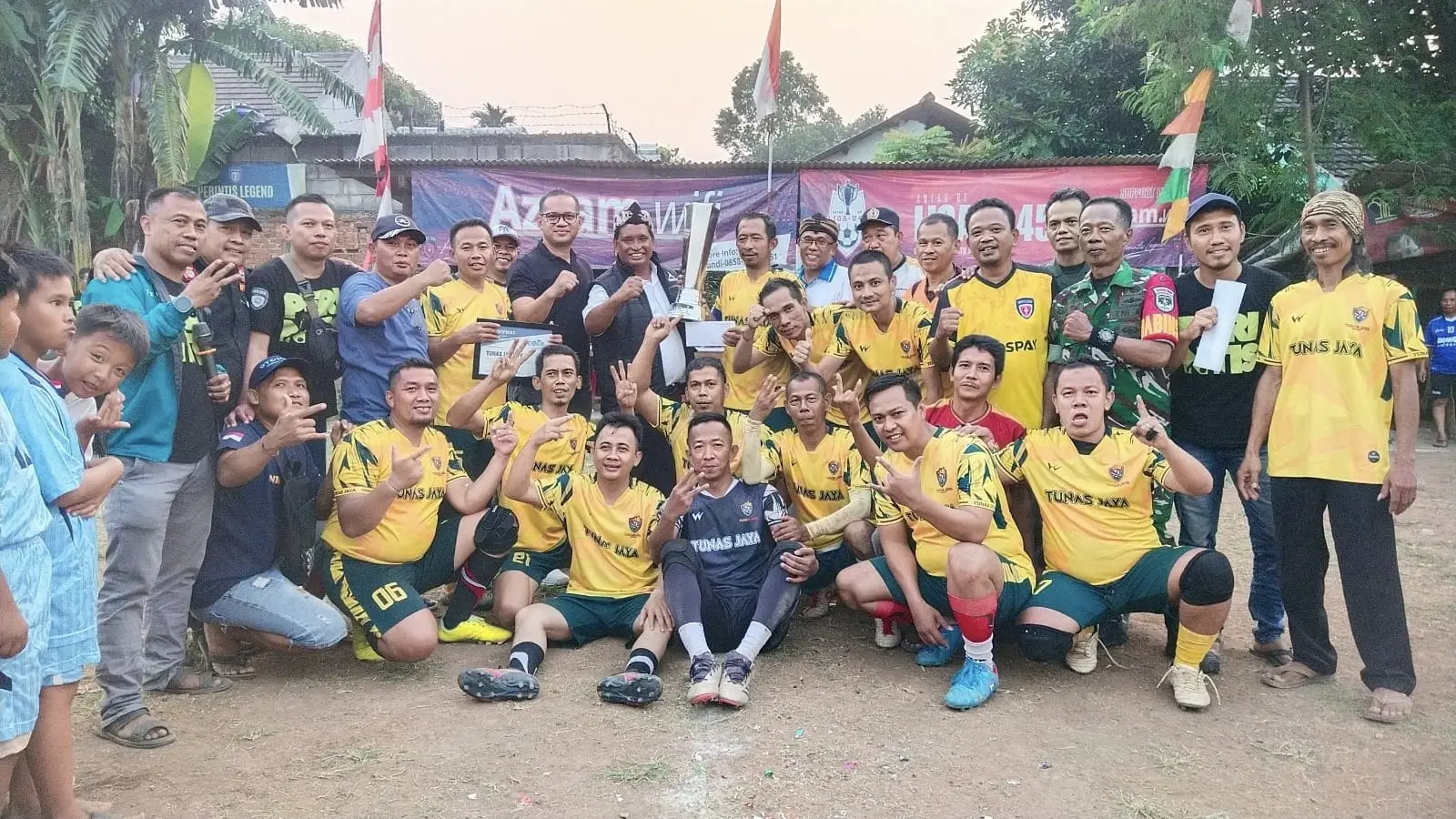 Final Turnamen Sepak Bola Perintis Cup Ratujaya, Camat Cipayung: Kami Terus Dukung