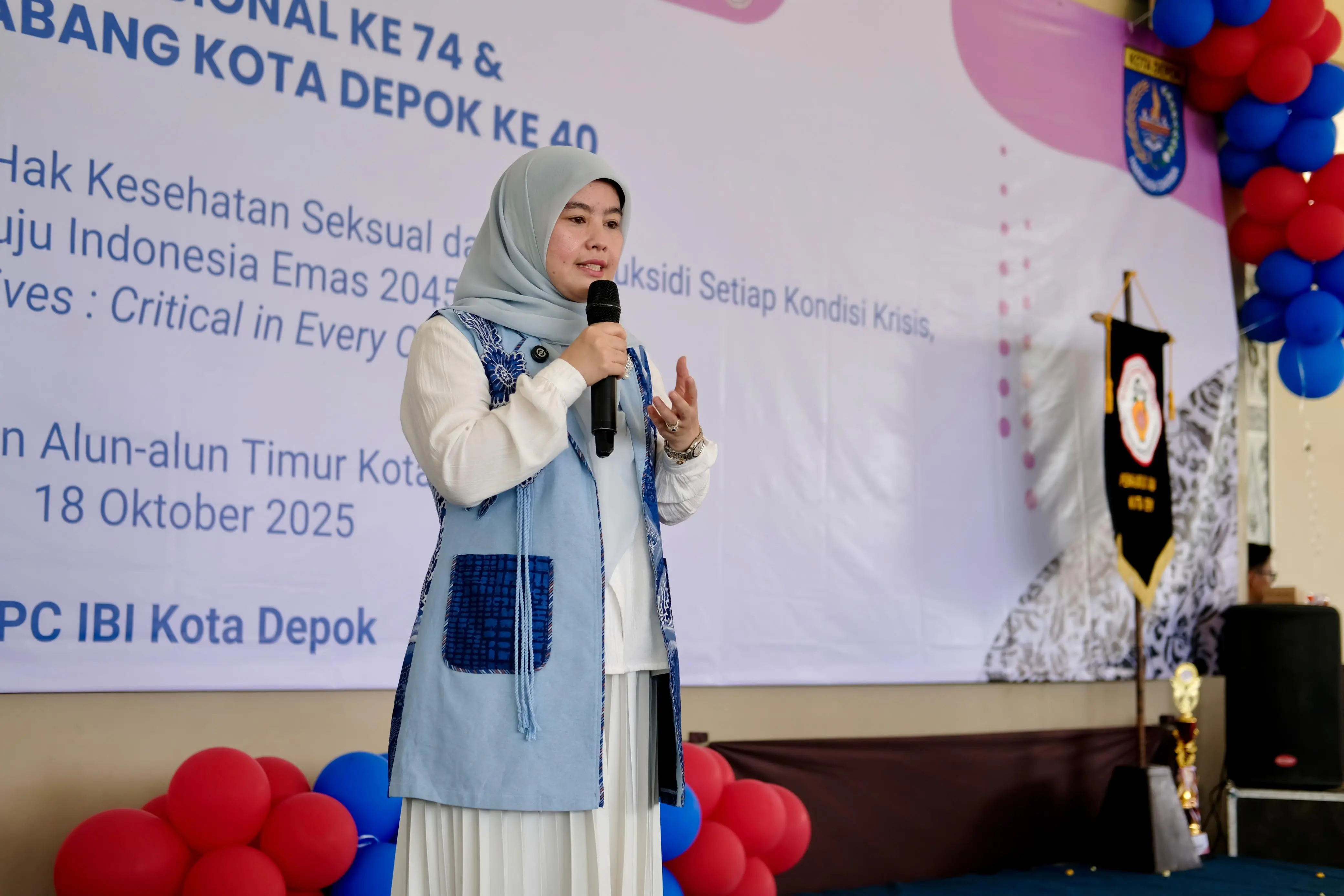 Cing Ikah Ajak Bidan Jadi Pelopor-Pelapor Tangani Permasalahan Perempuan dan Anak di Masyarakat