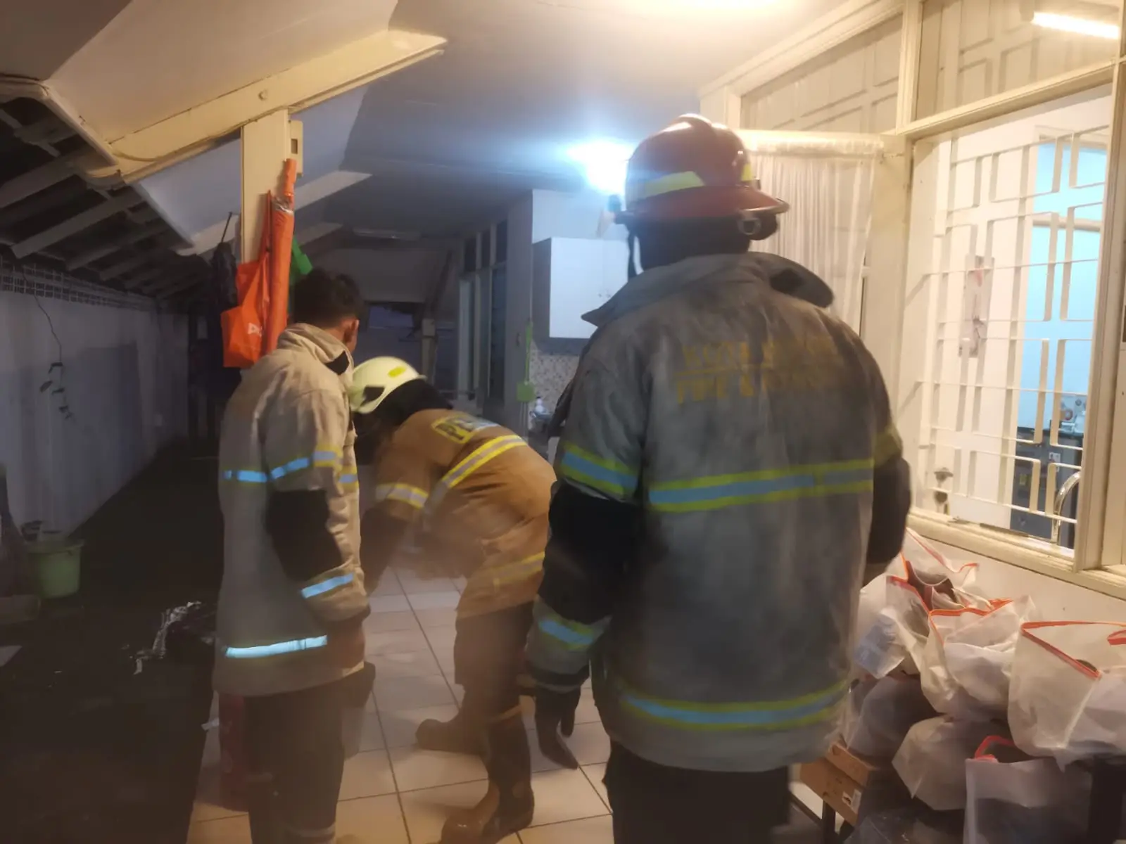 Kebakaran Dapur Rumah Warga Cinere Dipadamkan dalam Lima Menit