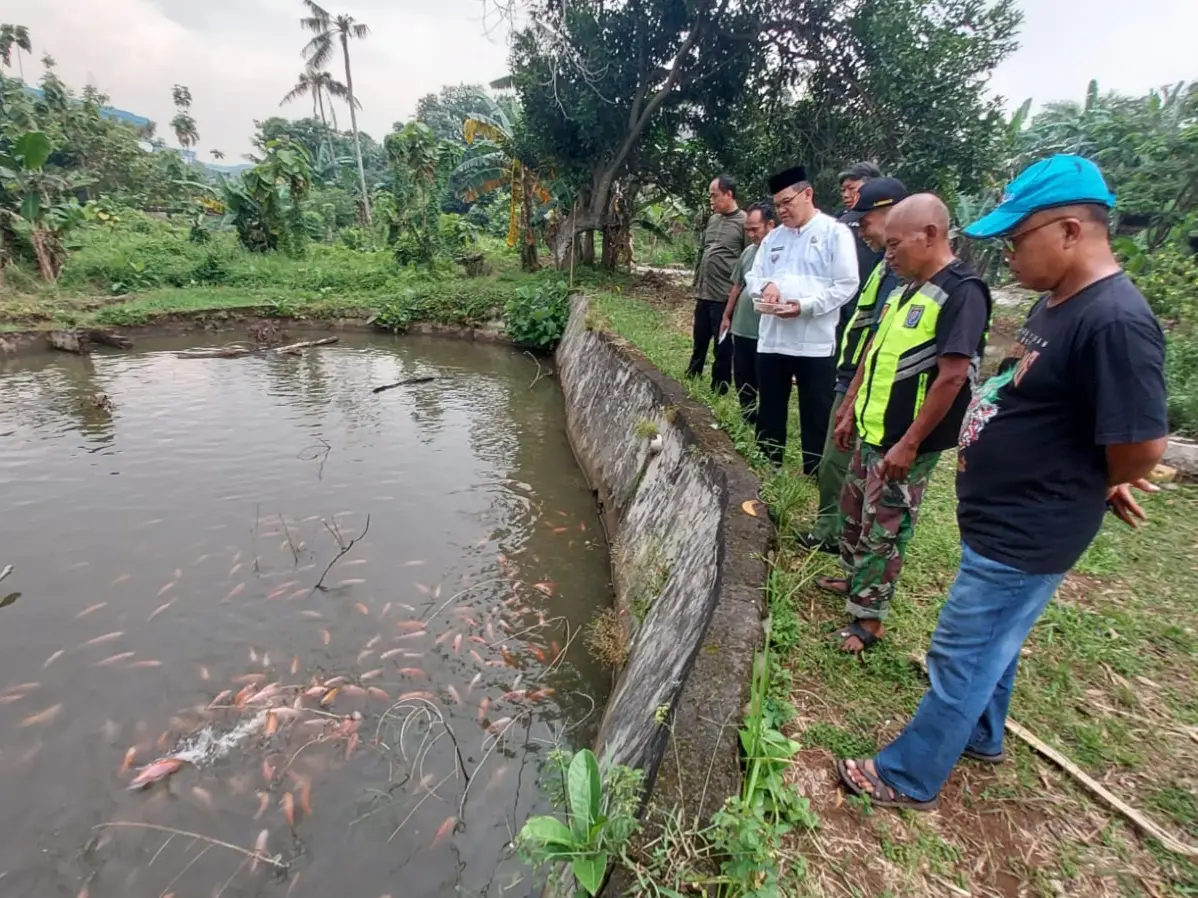 Linmas Jatijajar Bentuk Kelompok Tani, Ubah Lahan Tidur Jadi Produktif