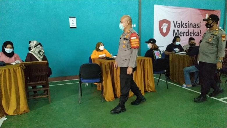 Polsek Sawangan Gelar Vaksinasi Dosis Kedua di Kelurahan Curug