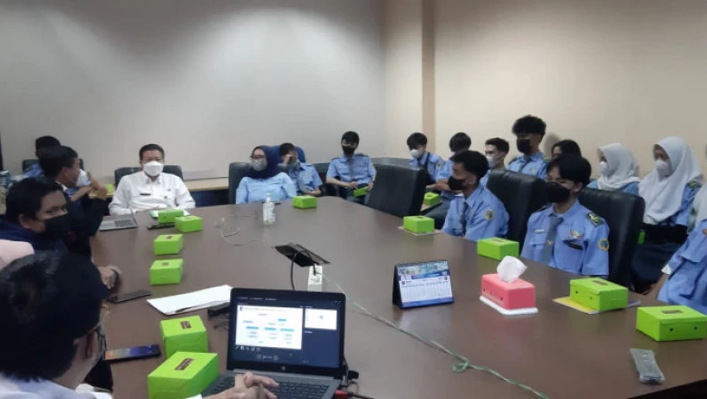 SMK IT Garuda Nusantara Cimahi Belajar Smart City ke Diskominfo Depok
