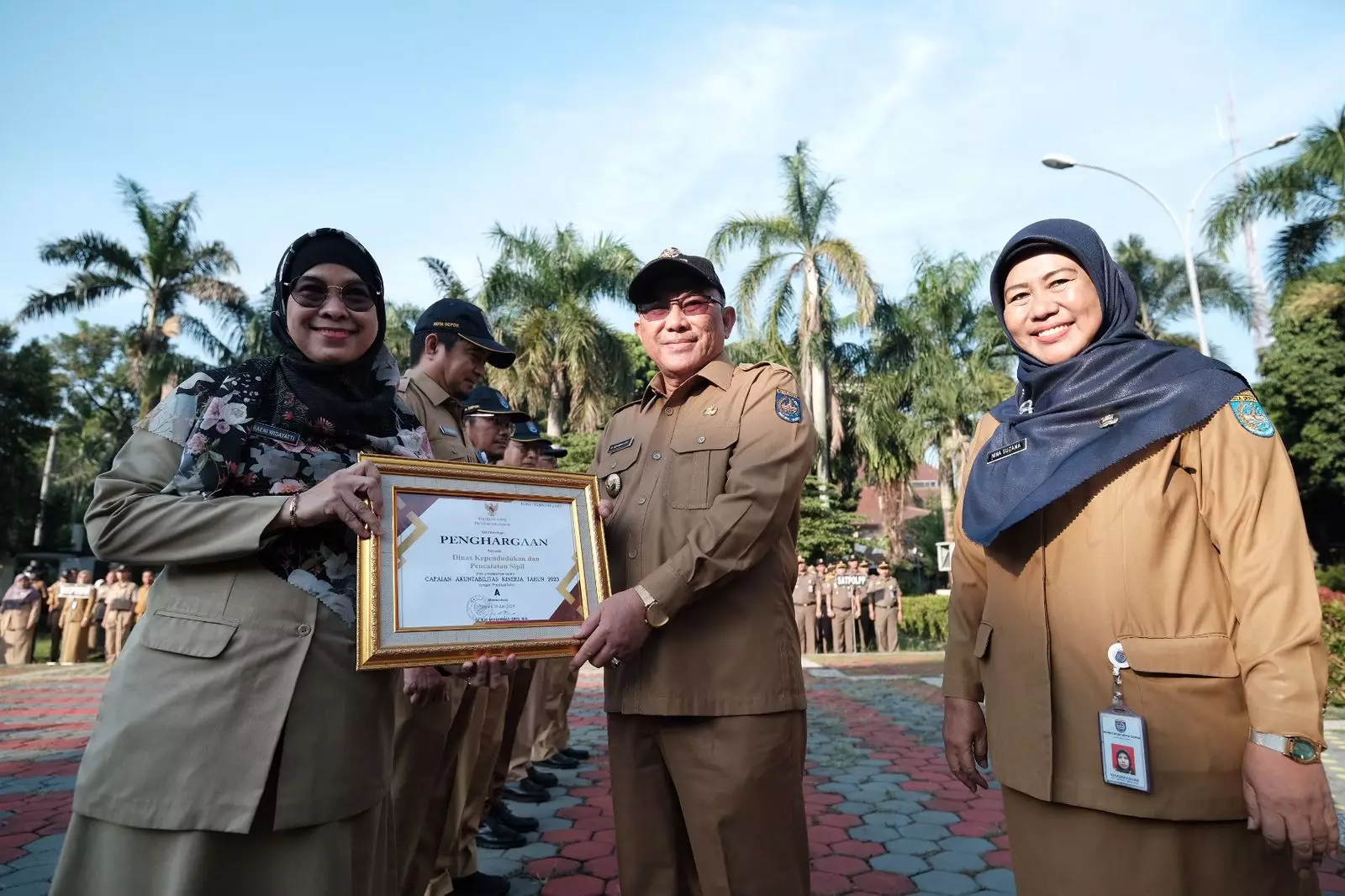 Wali Kota Depok Beri Penghargaan Akuntabilitas Kinerja 2023 ke Enam PD