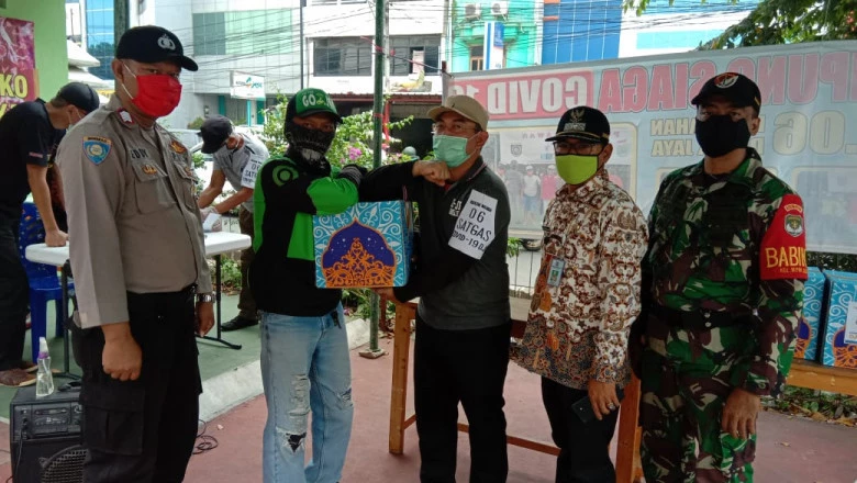 70 Warga Prasejahtera di Depok Jaya Dapat Bantuan Sembako