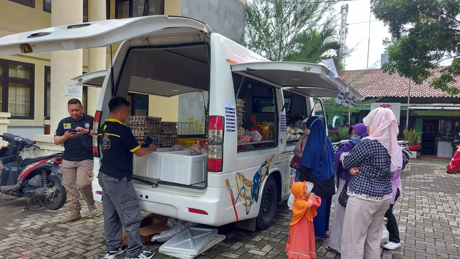 Tekan Laju Inflasi, DKP3 Bersama TPID Depok Adakan Gelar Pangan Murah di Sawangan