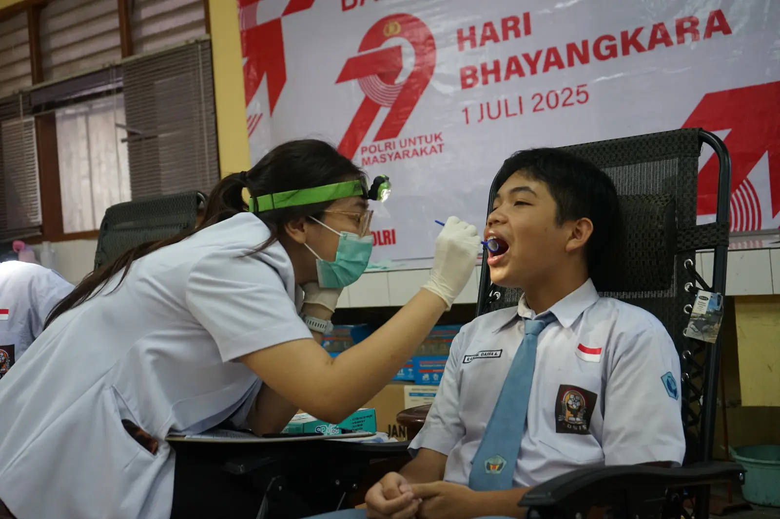 RS Bhayangkara Brimob goes to school