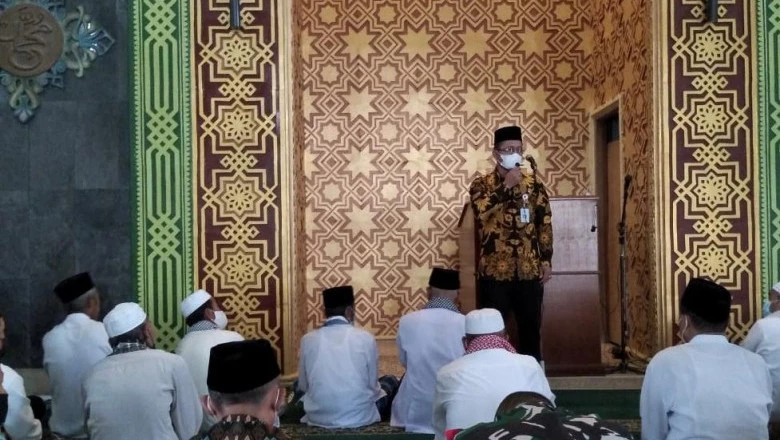 Camat Panmas Ingatkan Jemaah Masjid Patuhi Prokes Covid-19 saat Beribadah