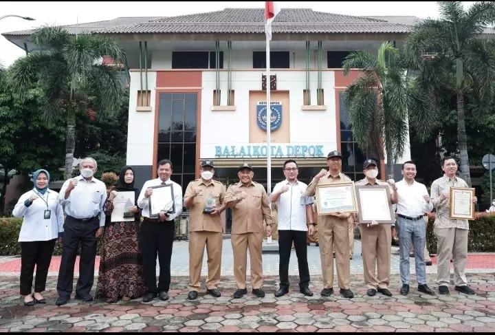 Serahkan Sejumlah Penghargaan ke Perangkat Daerah, Wali Kota Depok: Terima Kasih Atas Kolaborasi Kita Semua