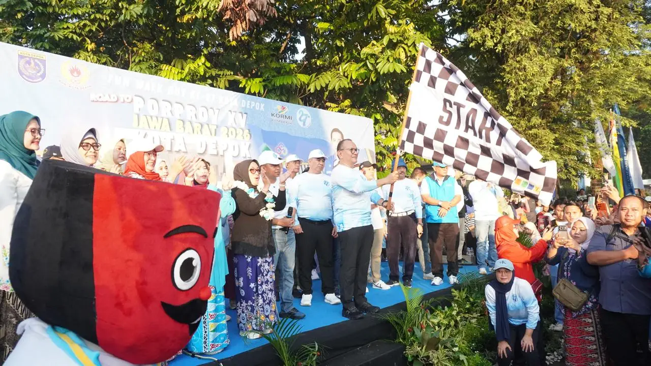 Supian Suri Lepas Jalan Sehat, Gaungkan RBI dan Hitung Mundur Porprov Jabar 2026