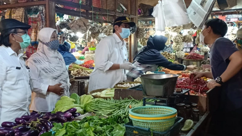 Jelang Nataru, Harga Bahan Pokok di Depok Fluktuatif