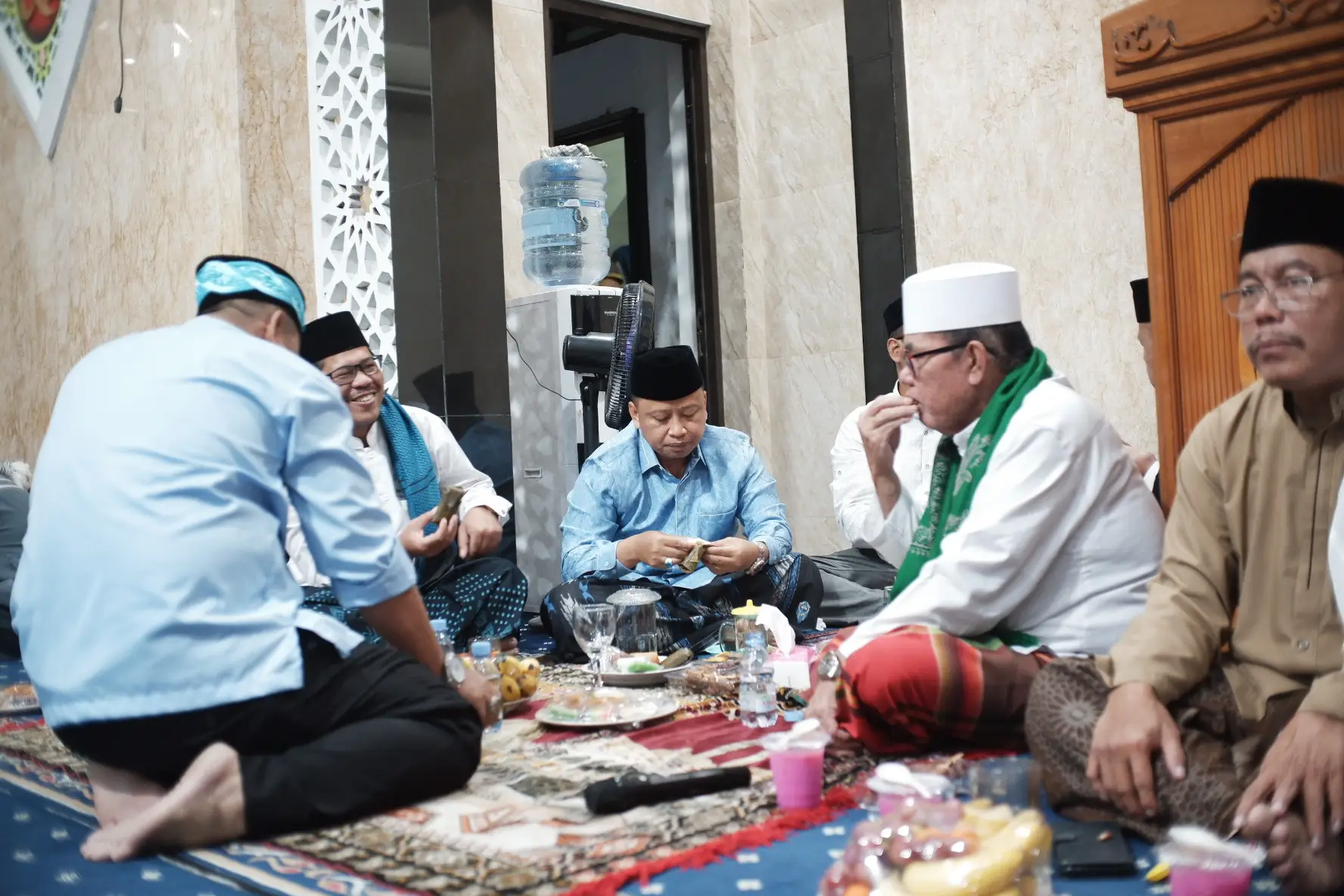 Momen Hangat di Masjid Ar-Rohman: Wali Kota Depok Buka Puasa Bersama Warga
