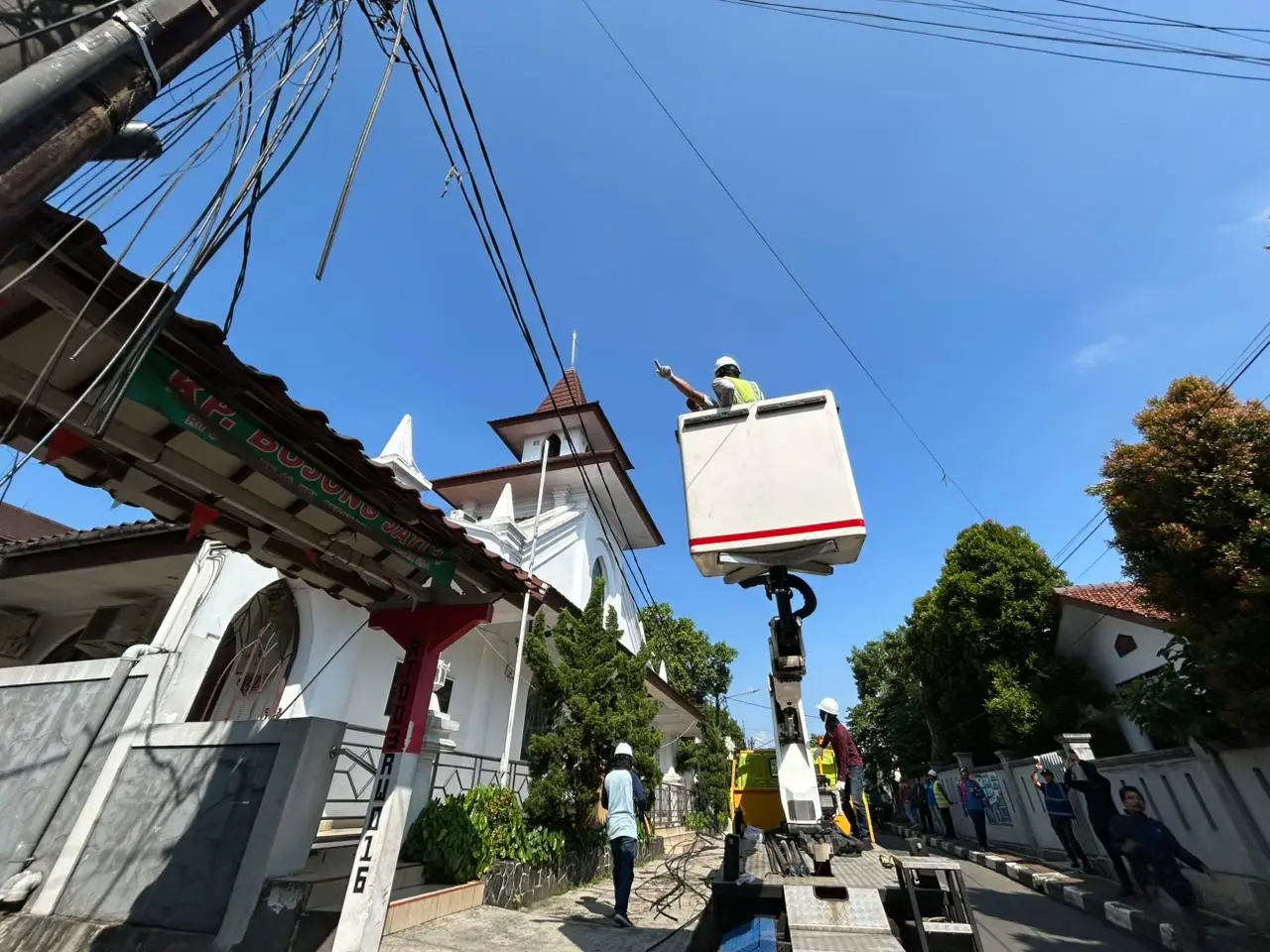Jelang HUT ke-27 Depok, PUPR Kebut Penurunan Kabel Udara di Lima Titik Strategis