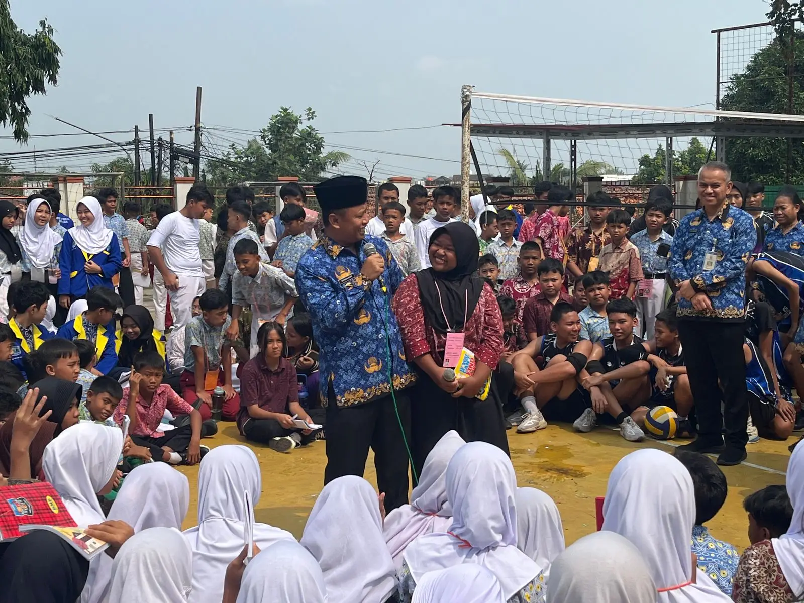 Tinjau Pelaksanaan MPLS, Wali Kota Depok Motivasi Siswa dan Berikan Hadiah Spesial