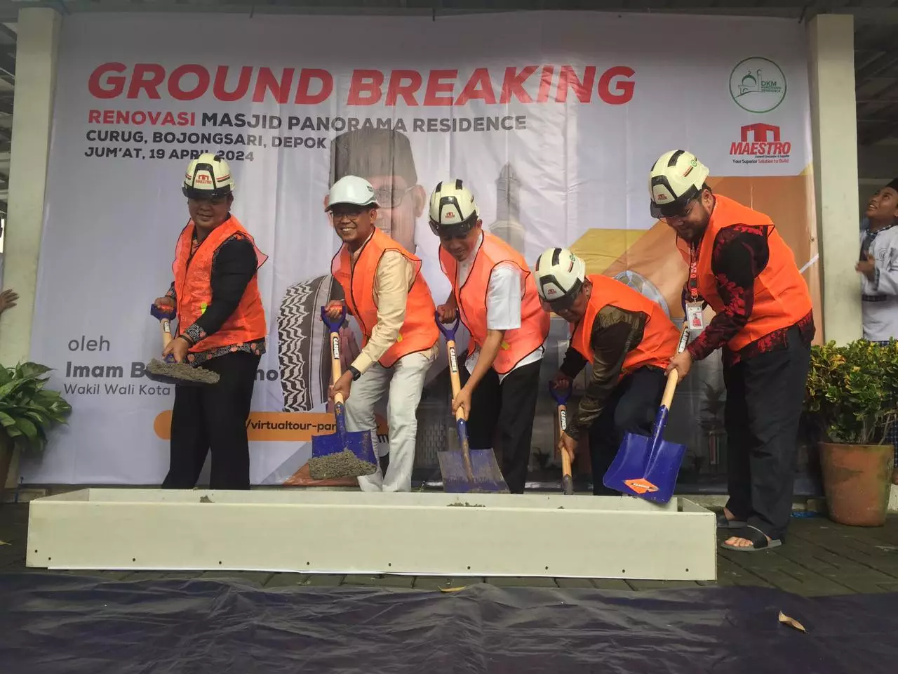 Hadiri Ground Breaking Renovasi Masjid, Bang Imam: Semoga Allah SWT Lancarkan dan Sukseskan