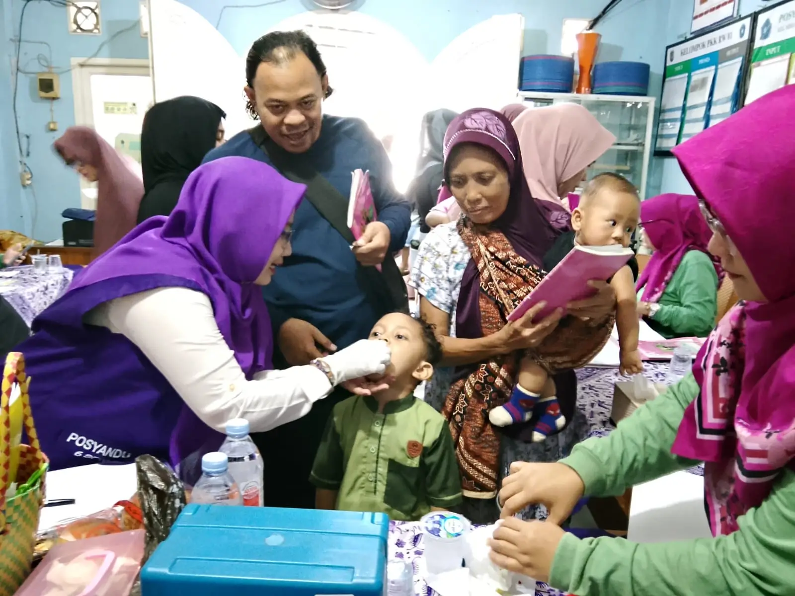 Bulan Vitamin A, Camat Sukmajaya Ajak Orang Tua Bawa Balita ke Posyandu
