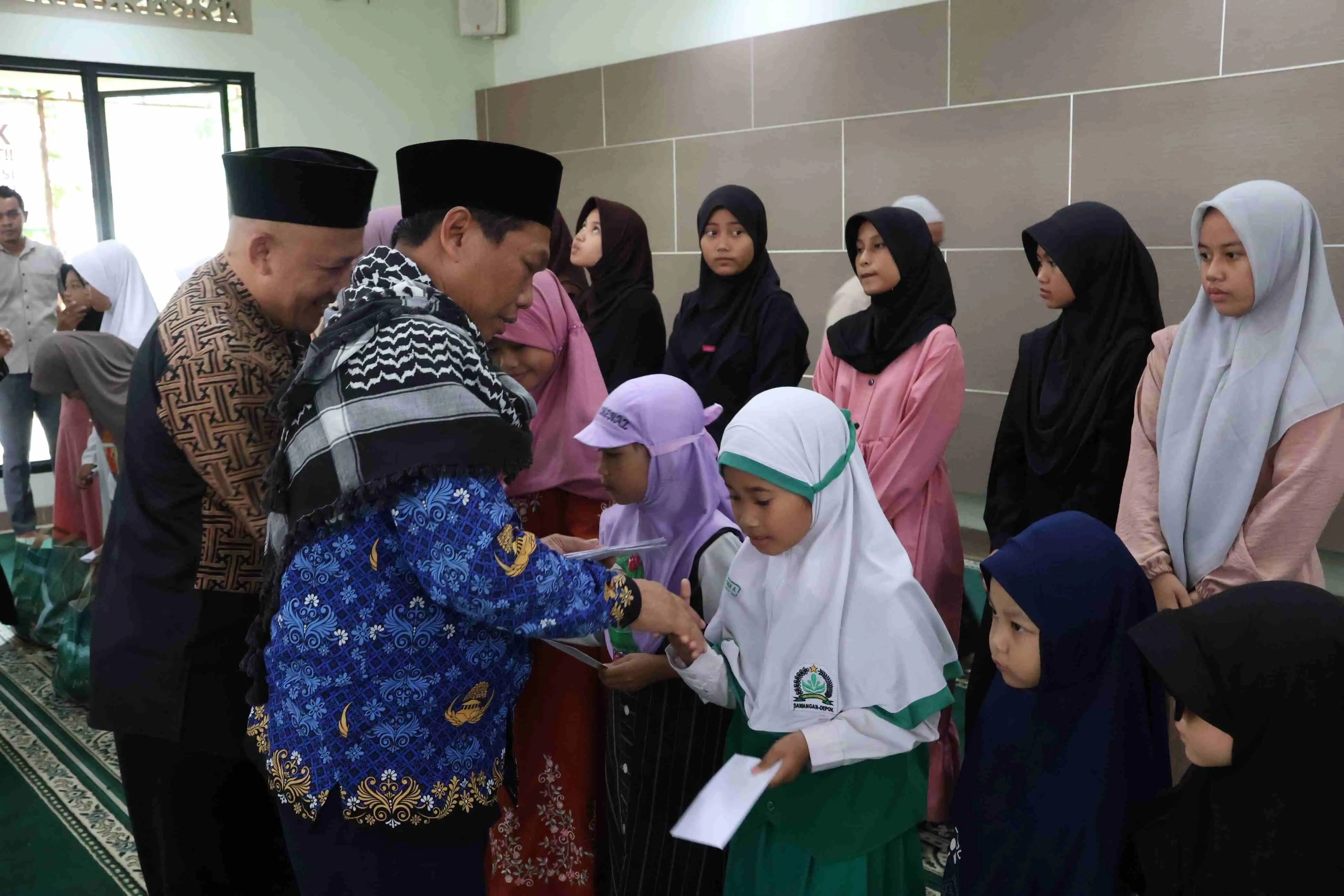 Semarakkan Ramadan, RSUD KiSA dan BAZNAS Depok Santuni Puluhan Anak Yatim