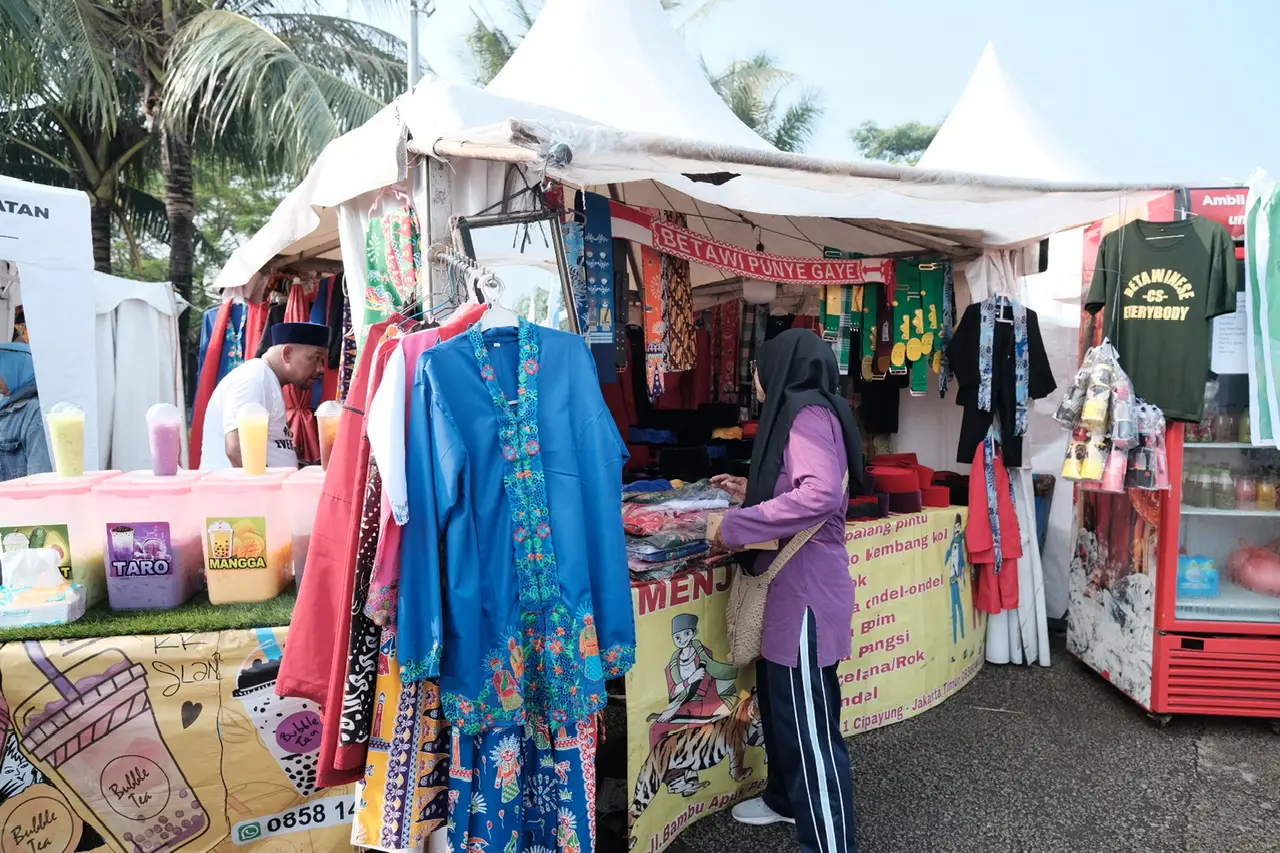 Puluhan UMKM Ramaikan Pasar Rakyat dan Pasar Pengabisan di Lebaran Depok 2025