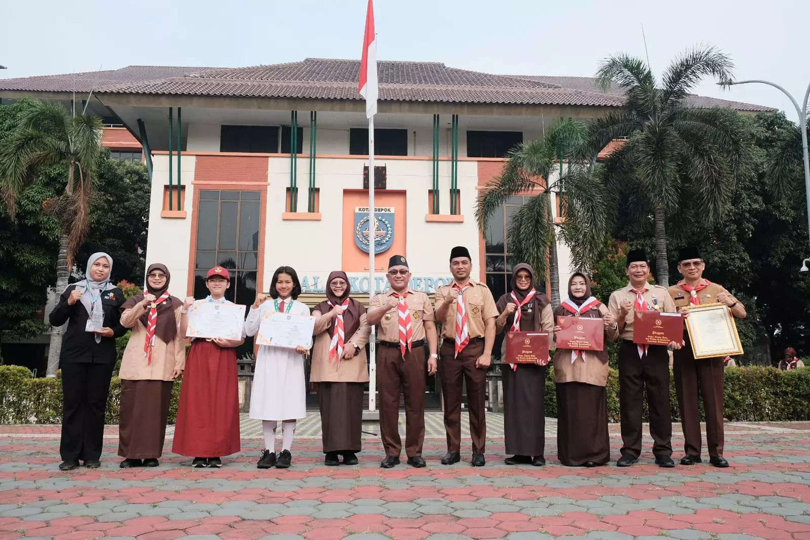 Serahkan Penghargaan ke Beberapa Kepala Dinas, Wali Kota Depok: Tak Mudah Didapat