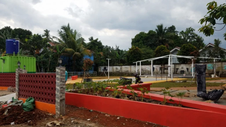 Pembangunan Taman Kelurahan Bojongsari Capai 65 persen