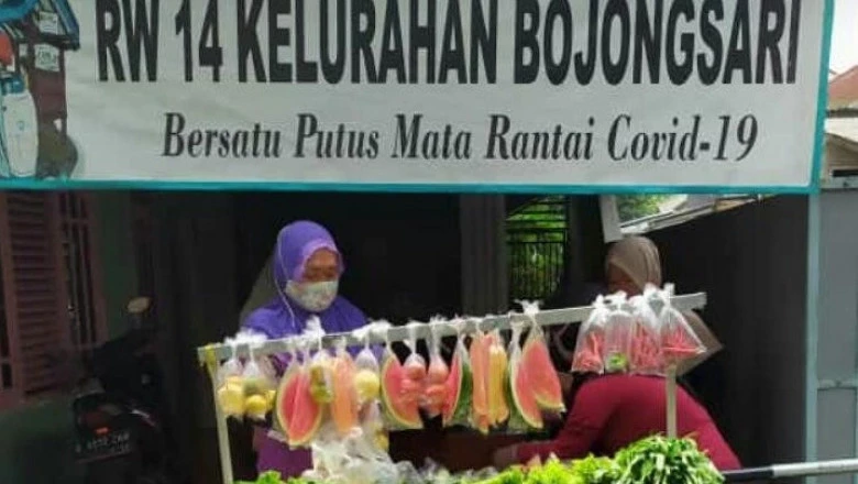 KSTJ RW 14 Bojongsari Sediakan Buah dan Sayuran Gratis Bagi Warga