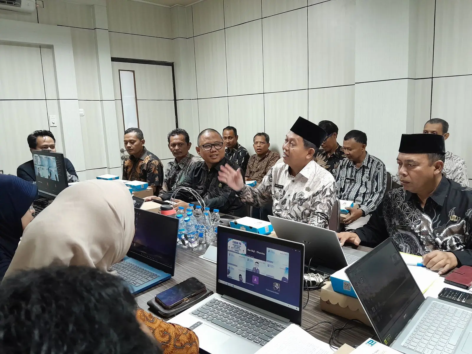 Belum Merata, Sarpras Kelurahan dan Puskesmas Jadi Sorotan di Kecamatan Beji