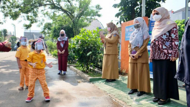 Bunda Elly: Satgas Sekolah Harus Awasi Penerapan Prokes selama PTM Terbatas