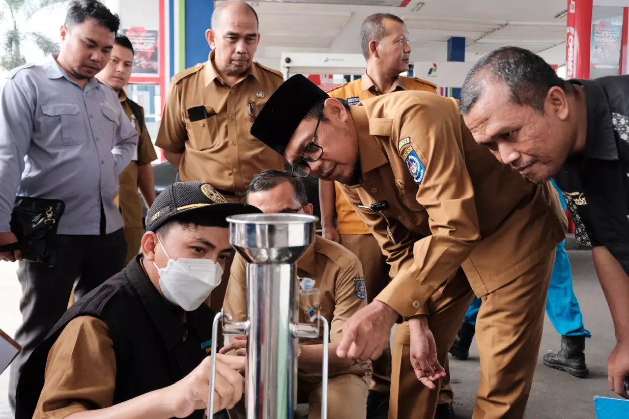 Wakil Wali Kota Tinjau Pengujian Alat Ukur BBM di SPBU Margonda