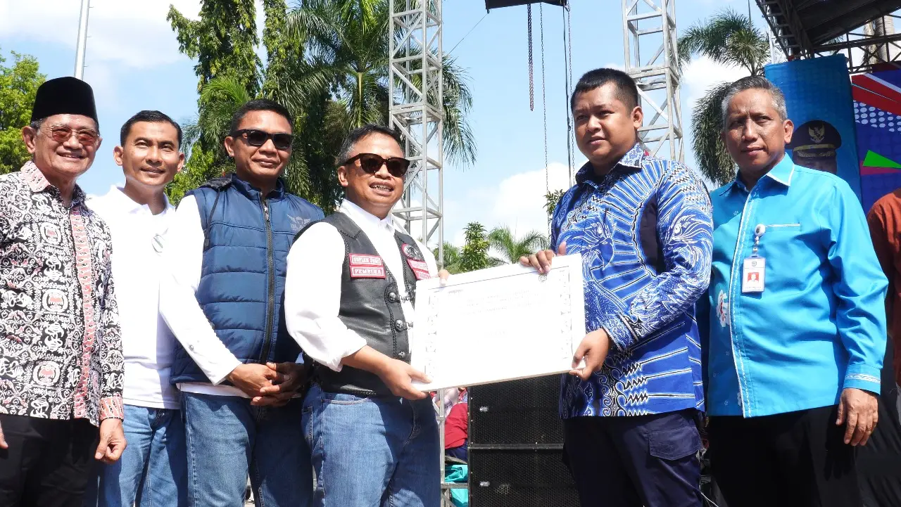 Pemkot Depok Berikan Penghargaan kepada 12 Koperasi Berprestasi