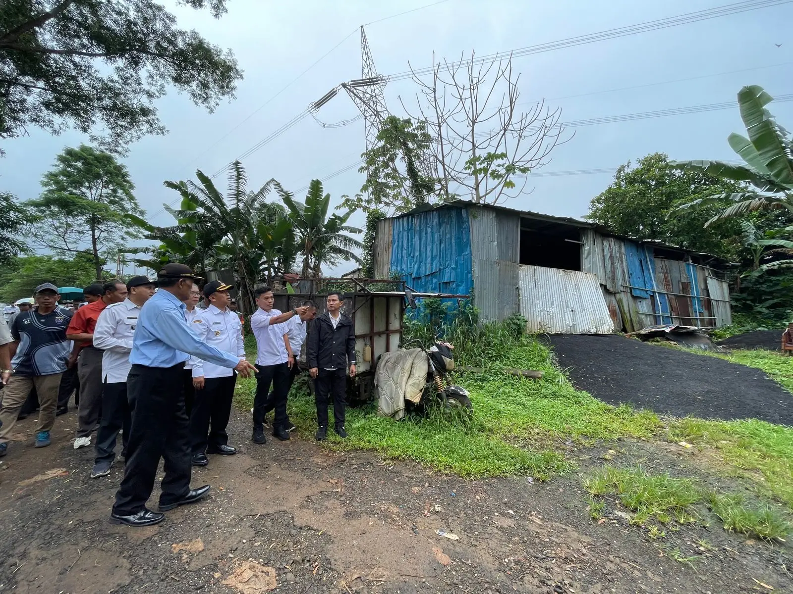 Wali Kota Depok Tinjau Lahan Pembangunan Gedung SMKN 5 Depok