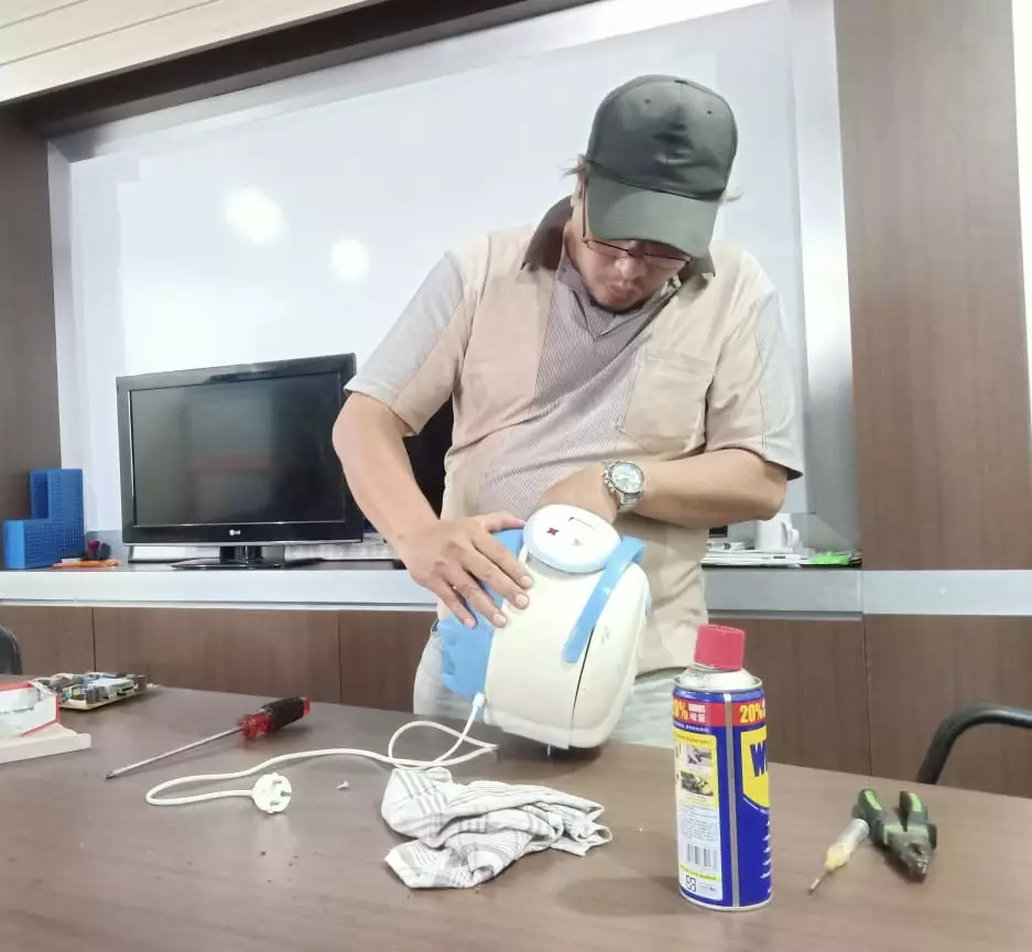 HUT ke-78 RI, Disnaker Depok Sediakan Layanan Servis Elektronik Gratis Bagi ASN