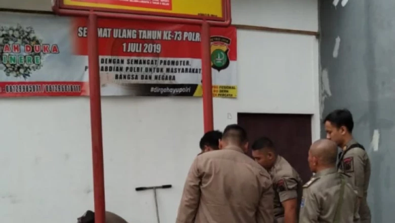 Satpol PP Segel Rumah Duka Tanpa IMB di Cinere