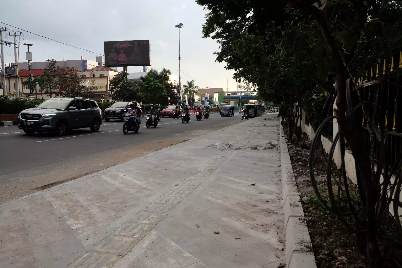 Separator Margonda Raya Dibongkar, Wali Kota Imbau Pengendara Tidak Ngebut dan Hati-hati Saat Berkendara