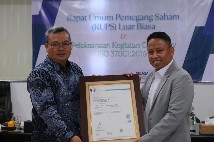 Komit Terapkan SMAP, PT Tirta Asasta Kota Depok Diganjar ISO 37001:2016