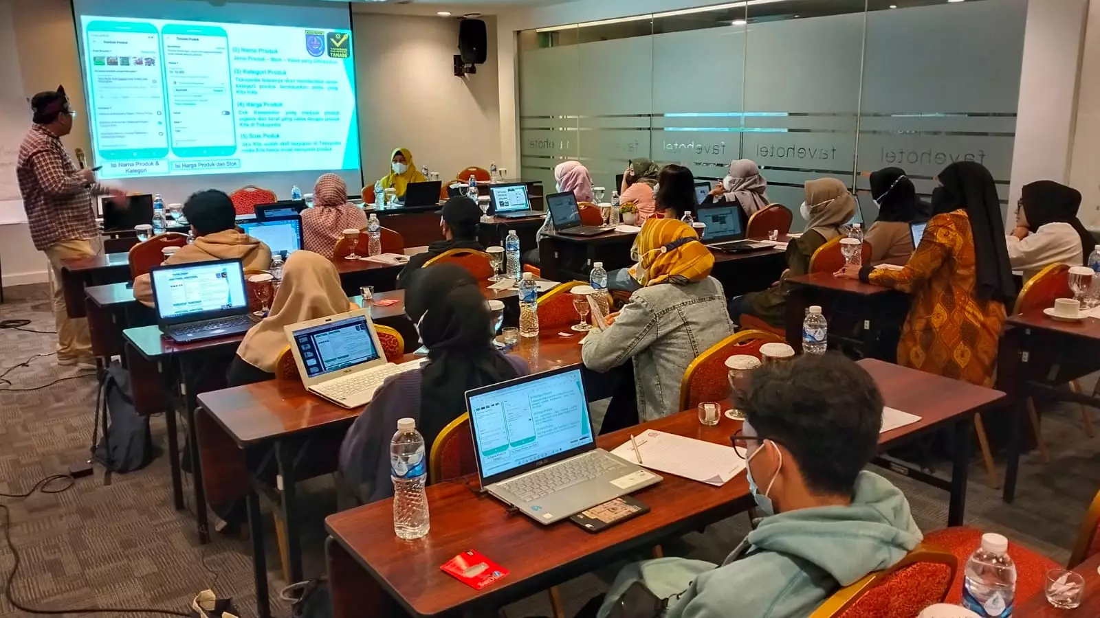 Pelatihan Digital Marketing Kelurahan Limo Dinilai Sesuai dengan Kebutuhan Milenial