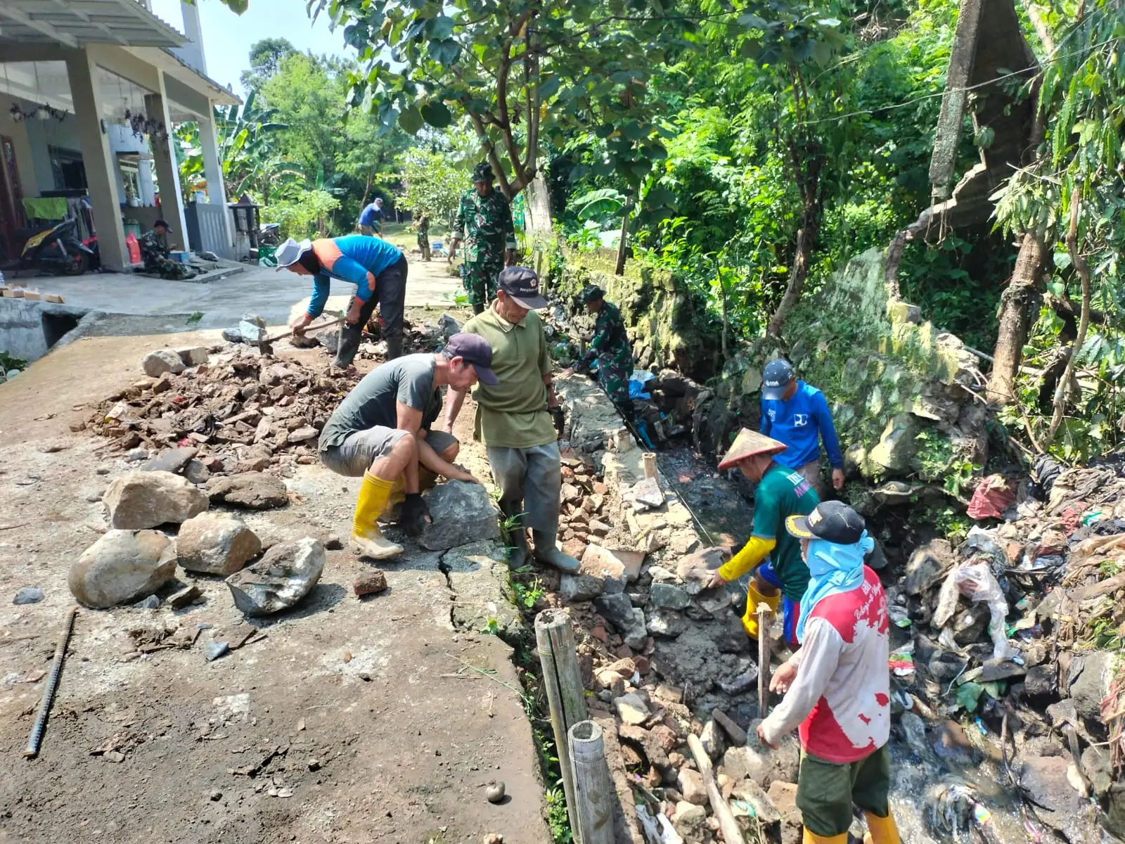 DPUPR Depok Gelar Karya Bakti 2026 di 11 Titik, Fokus Normalisasi Saluran dan Perbaikan Turap