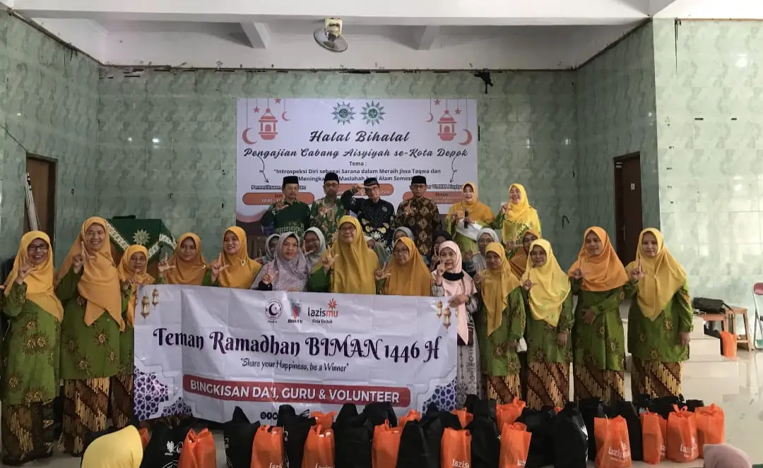 LAZISMU Kota Depok Salurkan Puluhan Paket Idulfitri