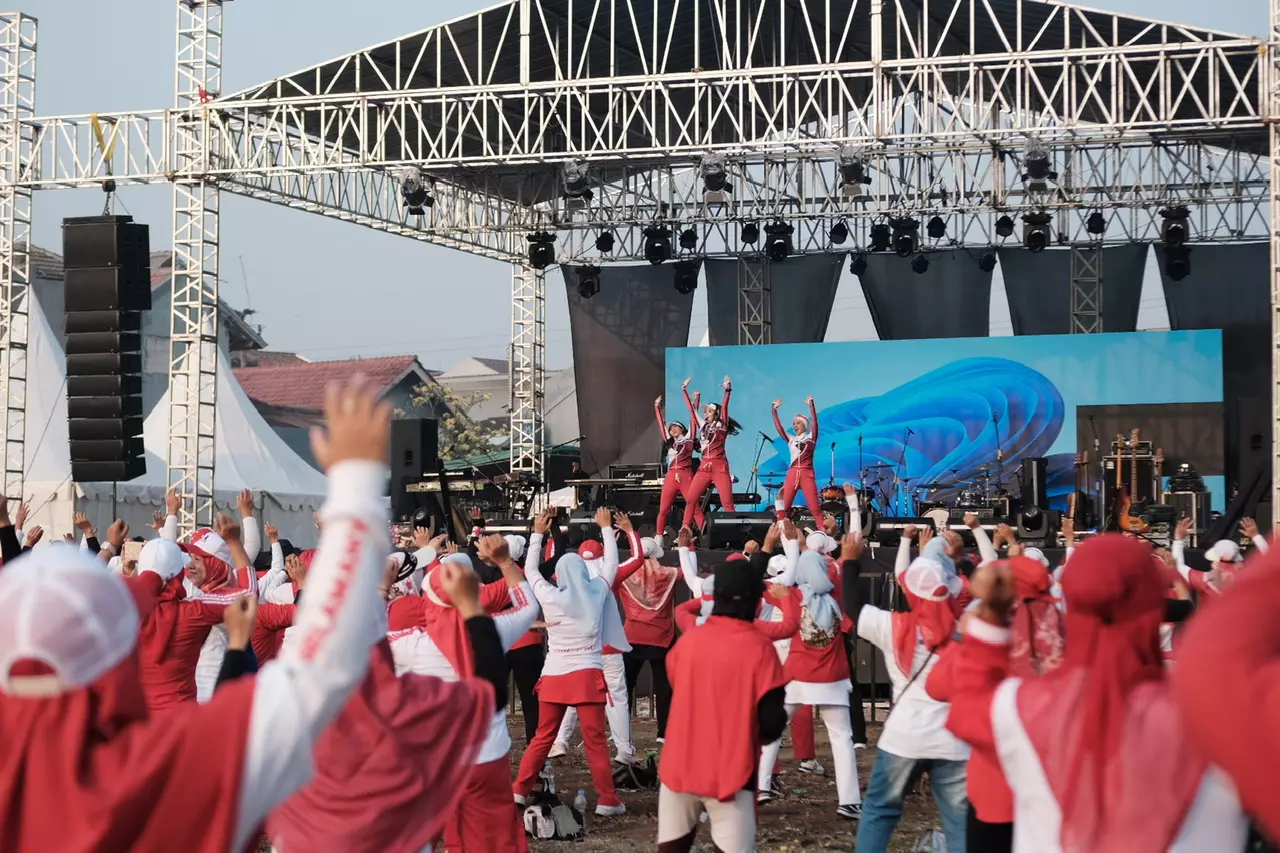 Ratusan Peserta Ikuti Senam Zumba pada Puncak HUT ke-79 RI Tingkat Kota Depok