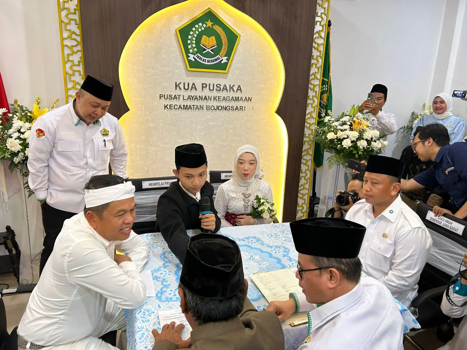 Dedi Mulyadi-Supian Suri Jadi Saksi Nikah, Pengantin Dapat Bantuan Rp5 Juta